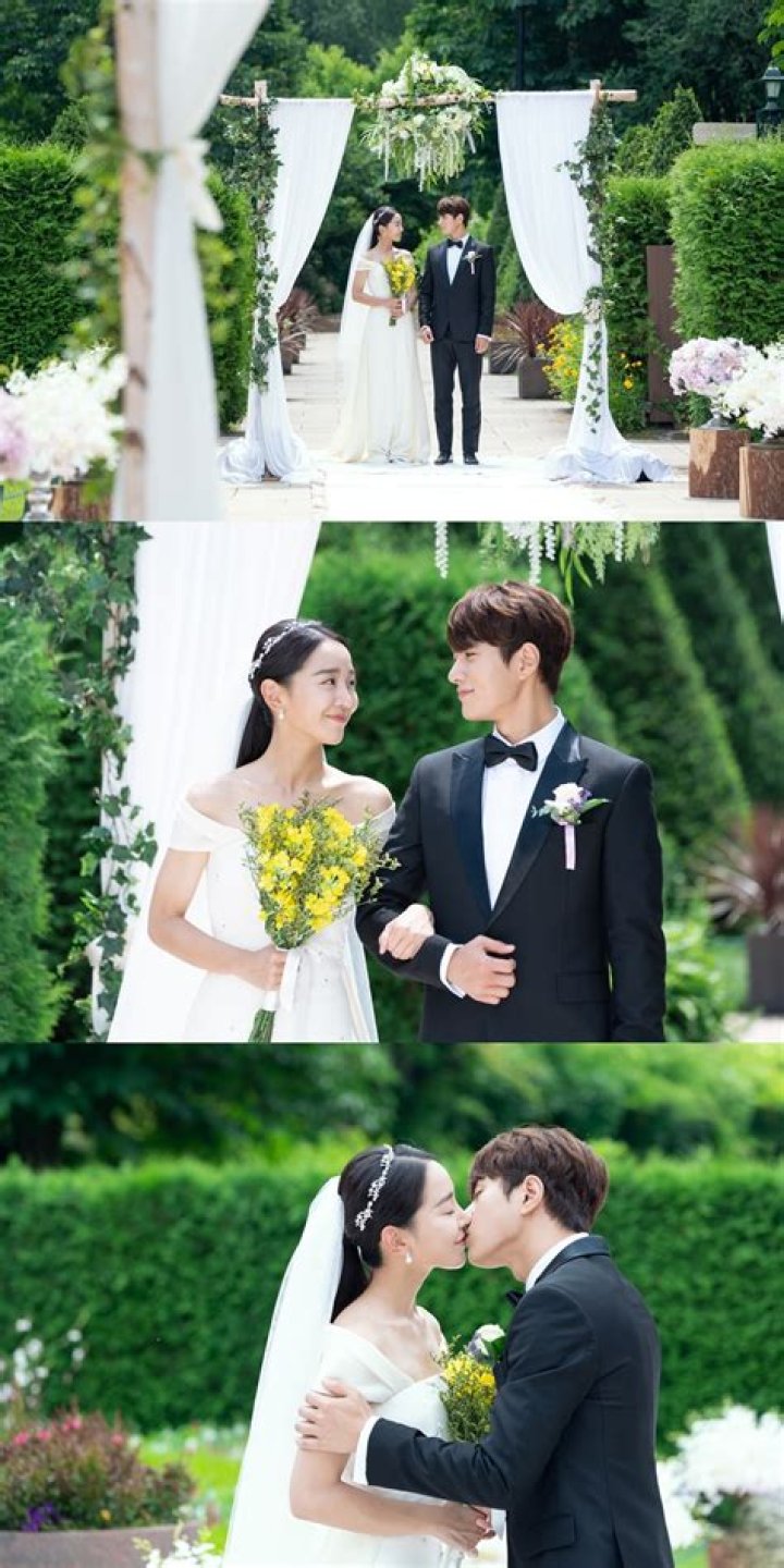 The Ultimate Guide To: Who Is Shin Hye Sun Dating?